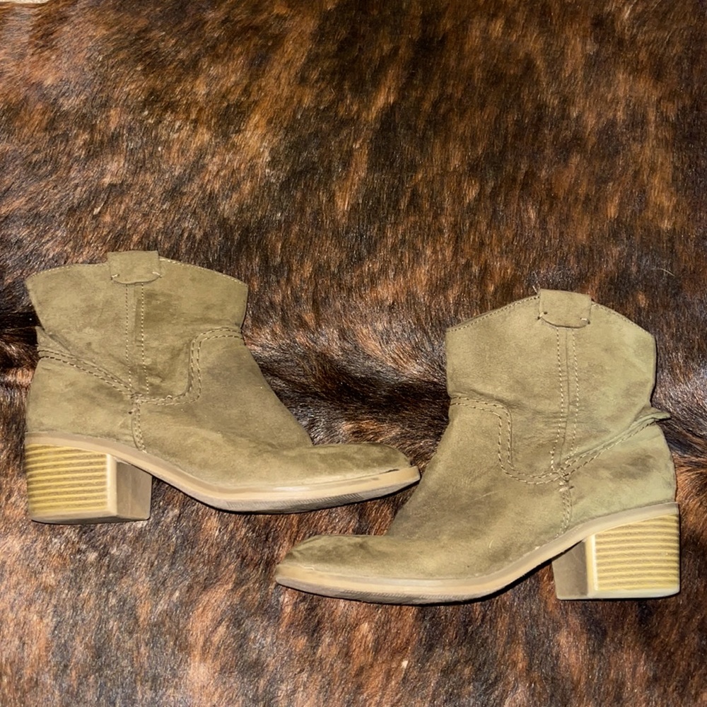 Women’s Cowboy Bootie